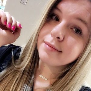 Meet your Posher, Karolina